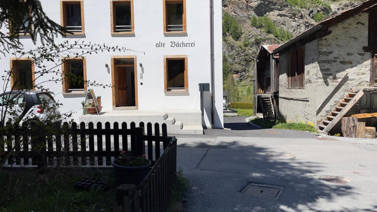 Ferienwohnungen Haus Alte Baeckerei Randa Exterior foto